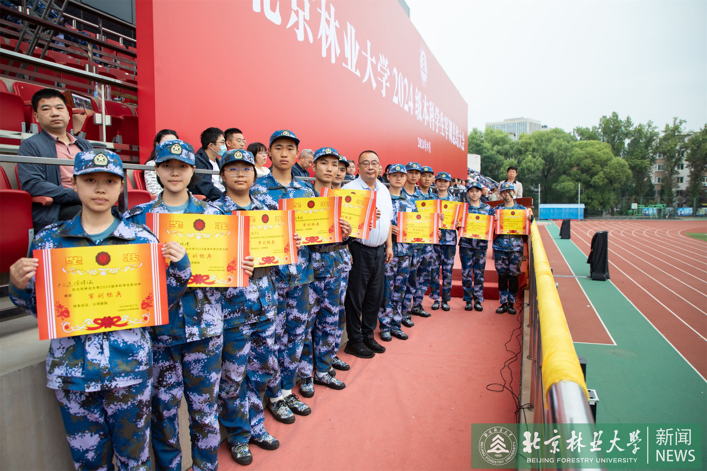 9272軍訓-13.jpg